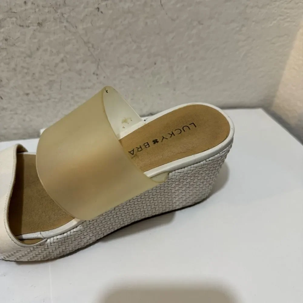 Lucky Brand Women's Brindia Wedge Sandal platform white/ clear sz 6